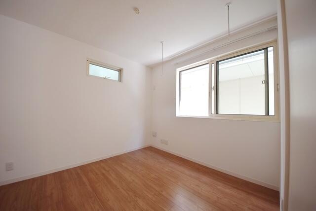 オリーブコートの物件内観写真