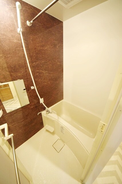 CRESCENT COURTの物件内観写真