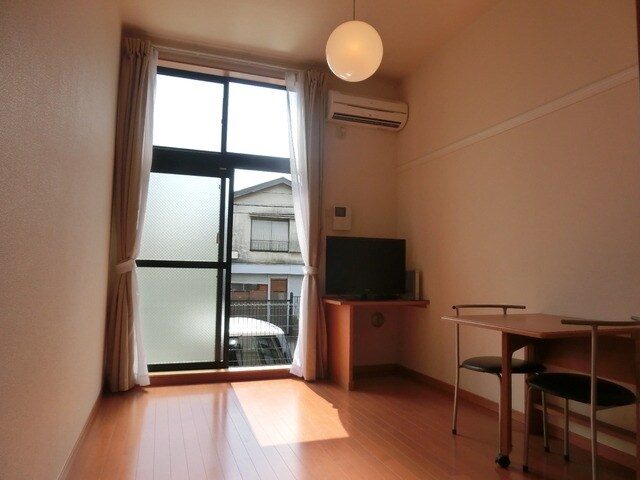 レオパレスワールド中和倉の物件内観写真