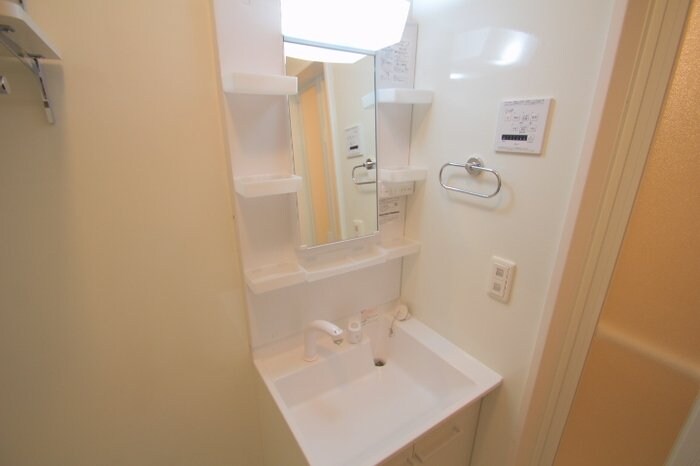 メイプルプレイスの物件内観写真