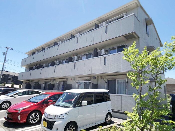 リヴィエールの物件外観写真