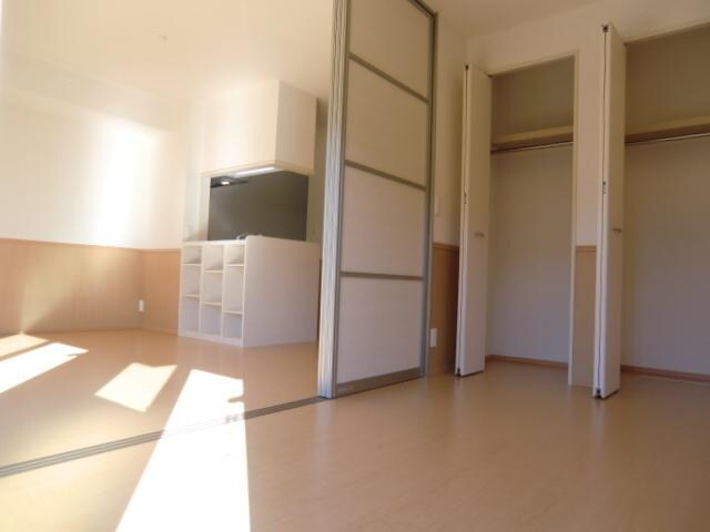 イーズフィールド Bの物件内観写真