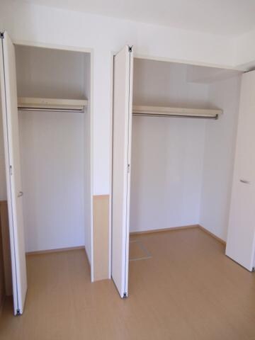 イーズフィールド Bの物件内観写真