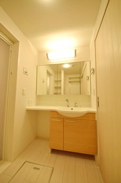 ロイジェントパークス レイクタウンIII E棟の物件内観写真