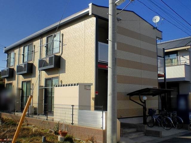 レオパレススズキの物件外観写真