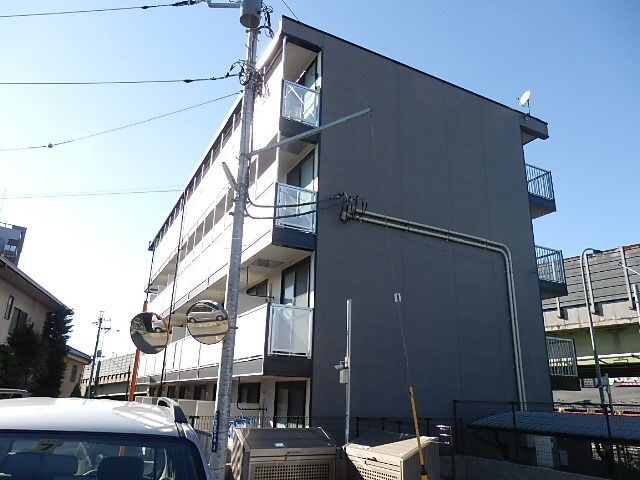 レオパレスAngel柏の物件外観写真