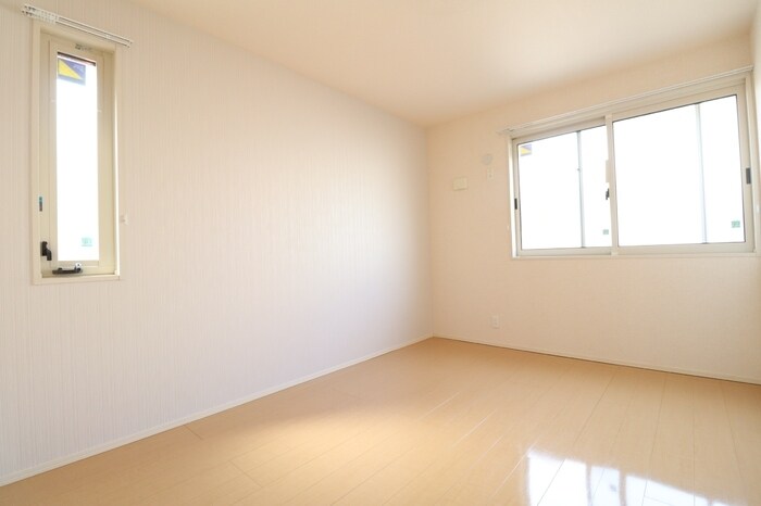 エミナンスIIIの物件内観写真