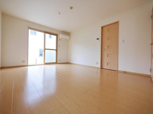 プリムヴェール弐番館の物件内観写真