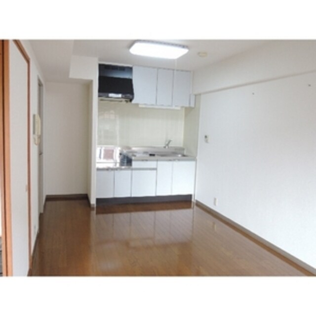 ルミエール飯山満の物件内観写真