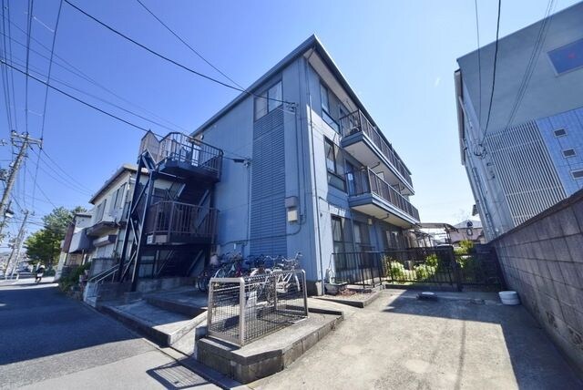 シルバーハウスの物件外観写真