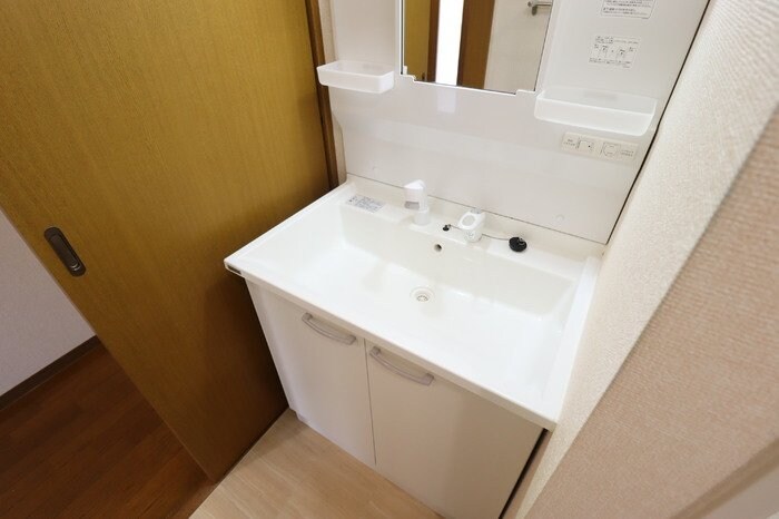 ルーチェ緑が丘 Bの物件内観写真