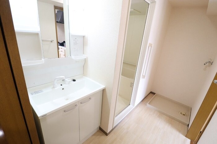 ルーチェ緑が丘 Bの物件内観写真