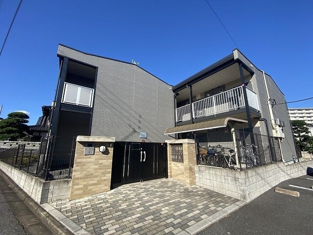 レオパレスMURAKAMIの物件外観写真