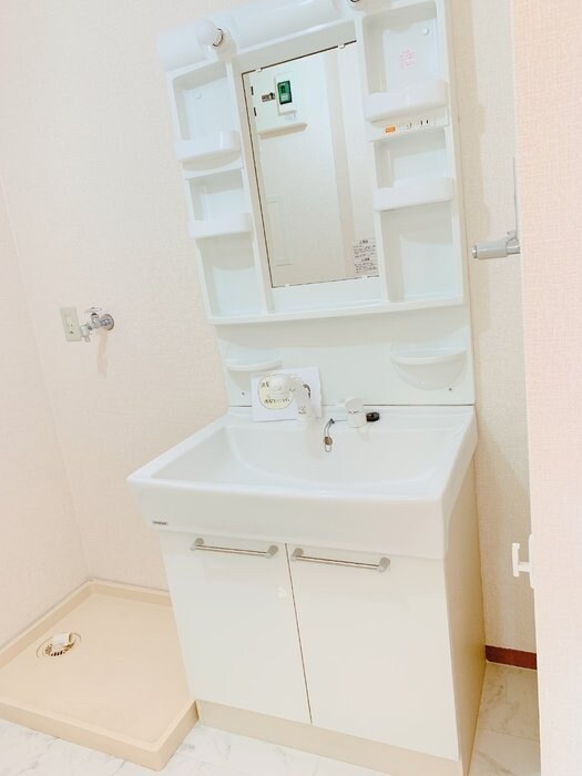 ハイツ・サンピーチ Cの物件内観写真