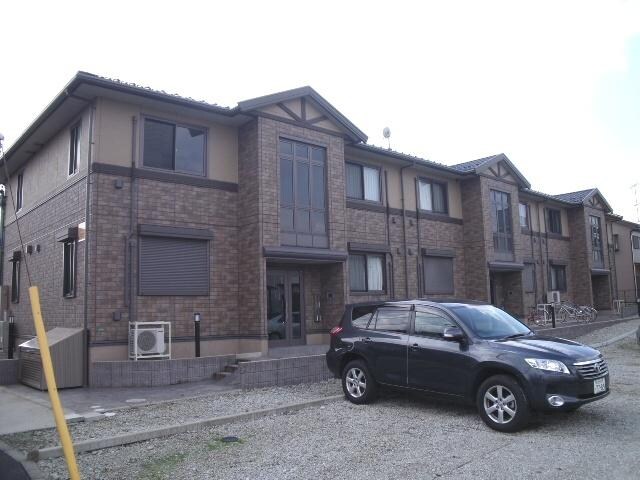 ユウカサグランデの物件外観写真