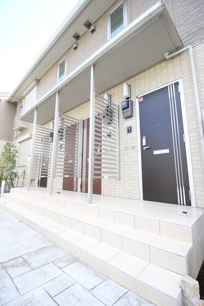 グローリアコートAの物件外観写真