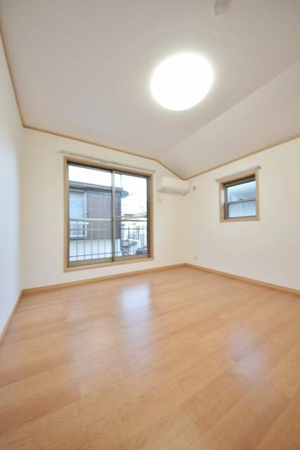 フェリシアガーデンの物件内観写真