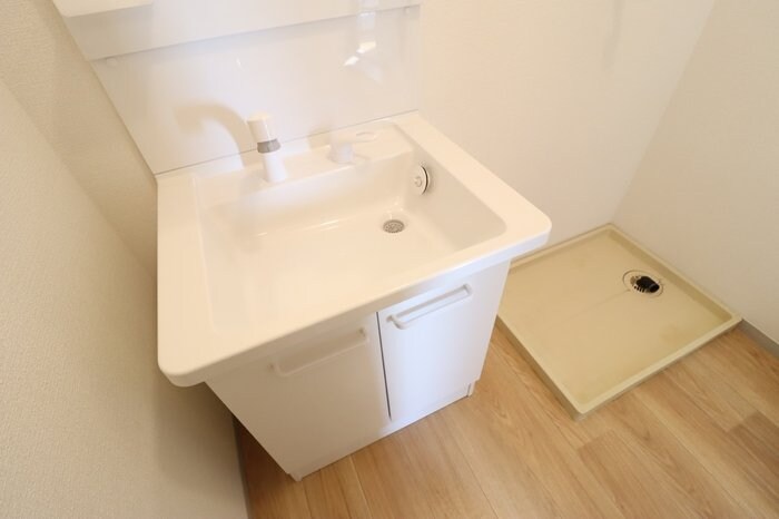 ファーストヴューラ六番館の物件内観写真