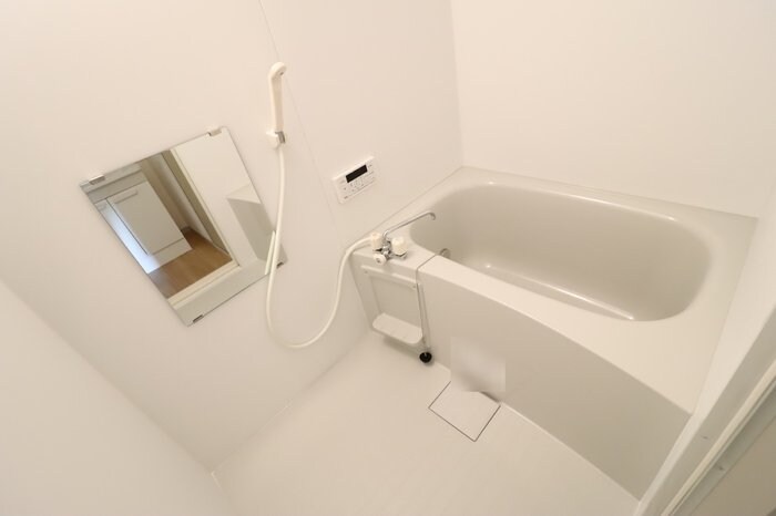 ファーストヴューラ六番館の物件内観写真