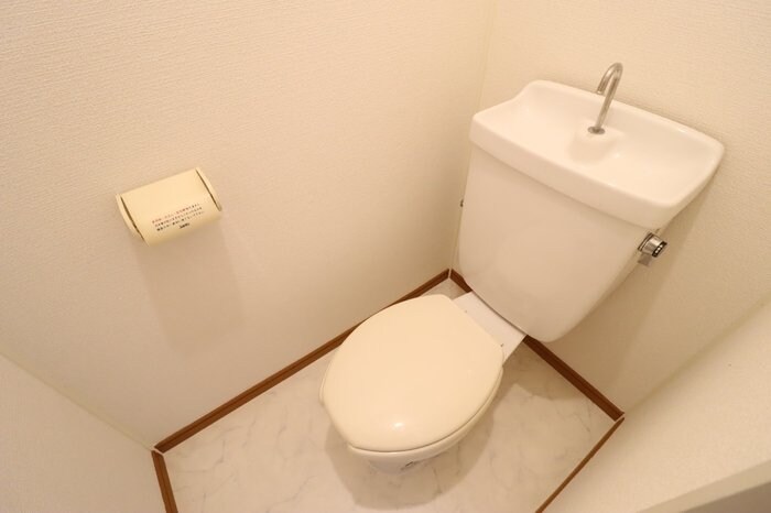 ファーストヴューラ六番館の物件内観写真