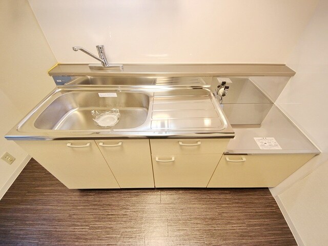 エルシャトルAの物件内観写真