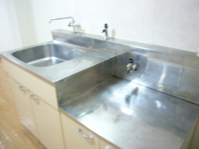 サンライズアパートメントBの物件内観写真