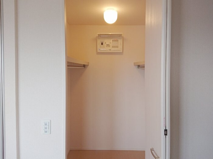 カルチェBの物件内観写真