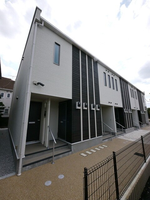 レオネクスト栄町記念公園の物件外観写真