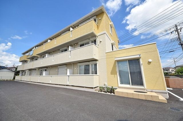 コリーヌオッツの物件外観写真