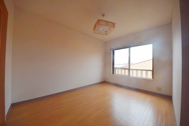 サンモールマンションの物件内観写真