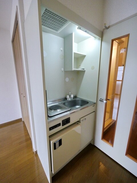 ワイズ・トヨオカの物件内観写真