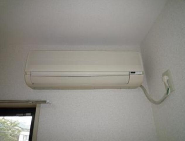 ワイズ・トヨオカの物件内観写真