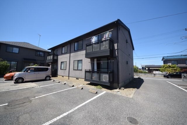 スプリングタイムの物件外観写真