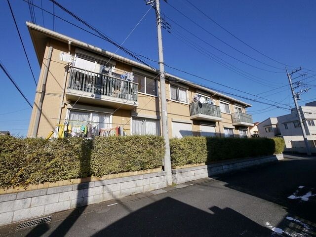 ヴィラ・ウイスタリアの物件外観写真