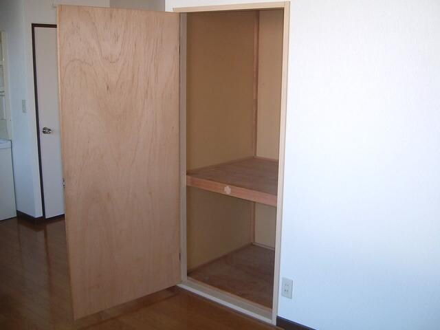 アーバン東雲Aの物件内観写真