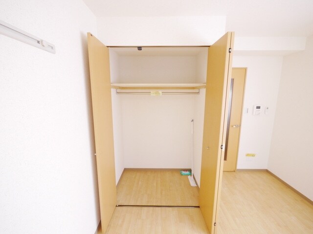 エル パライソの物件内観写真