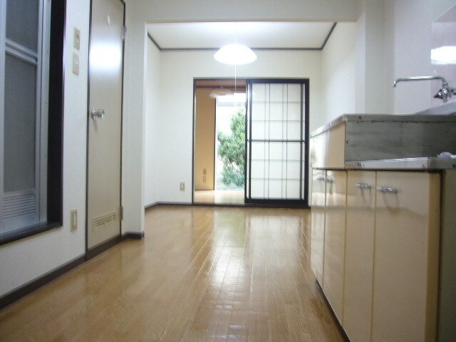 サンライズアパートメントBの物件内観写真