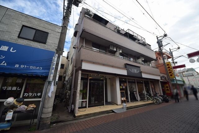 ファーストアオキの物件外観写真