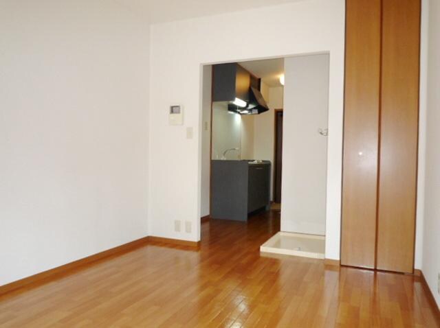 パナハイツ岡田の物件内観写真