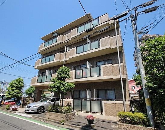 リベール所沢の物件外観写真