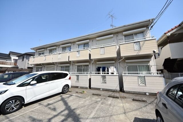 日創ハイツの物件外観写真