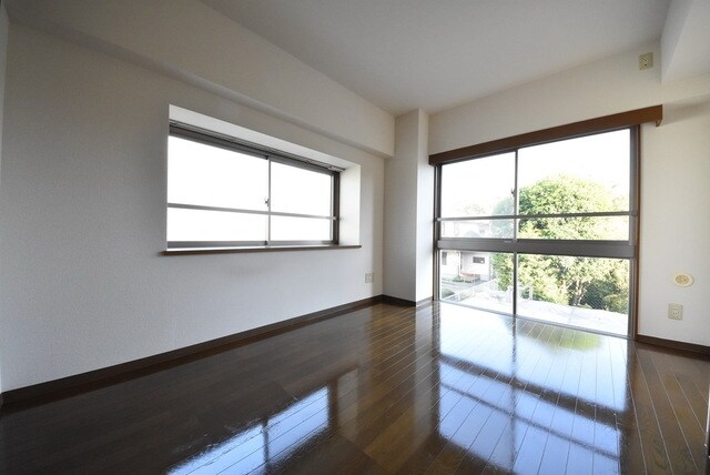 フォレスト壱番館の物件内観写真