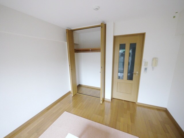 ヴィラ・リビエールIIの物件内観写真