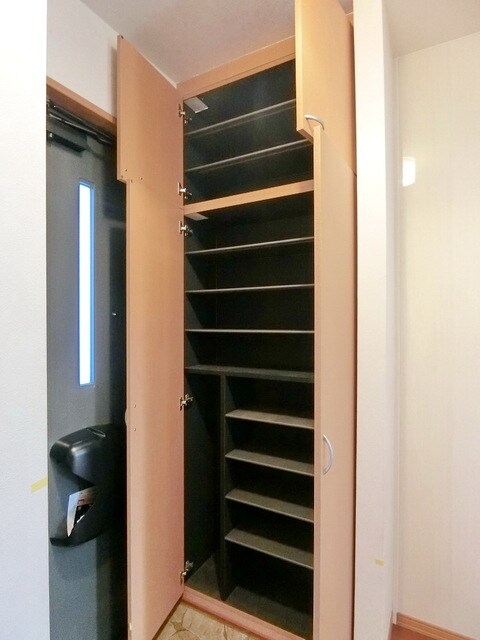 グロリアA棟の物件内観写真