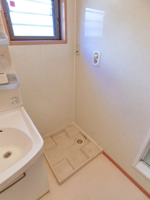 グロリアA棟の物件内観写真