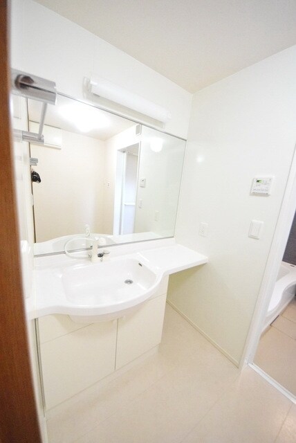 サンク モンタニア B棟の物件内観写真