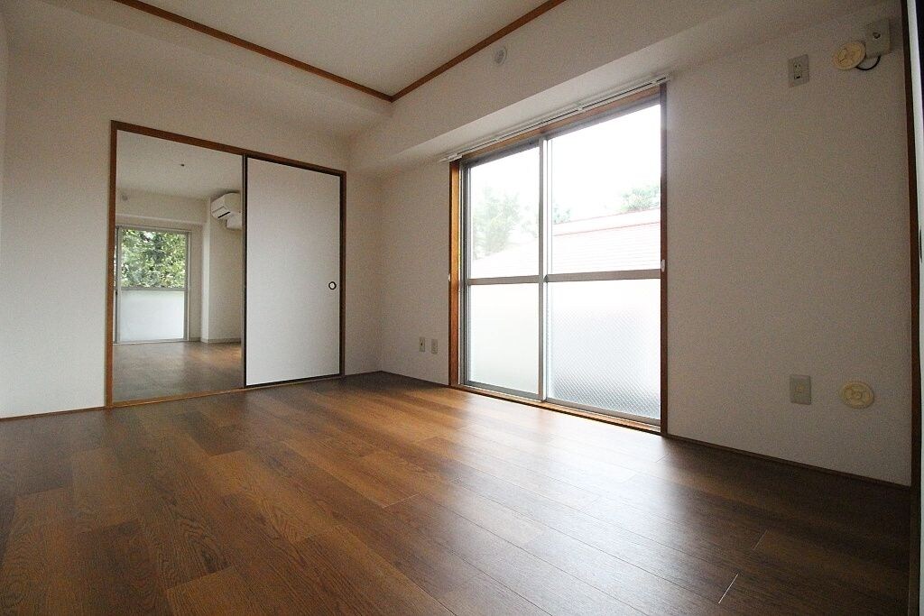 サンクローネ滝山の物件内観写真