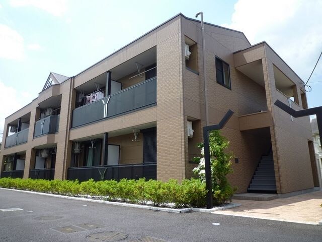 クラージュの物件外観写真