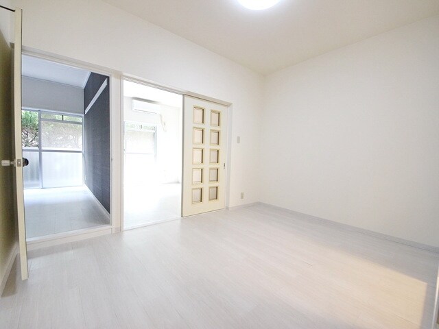 エルシャトルAの物件内観写真