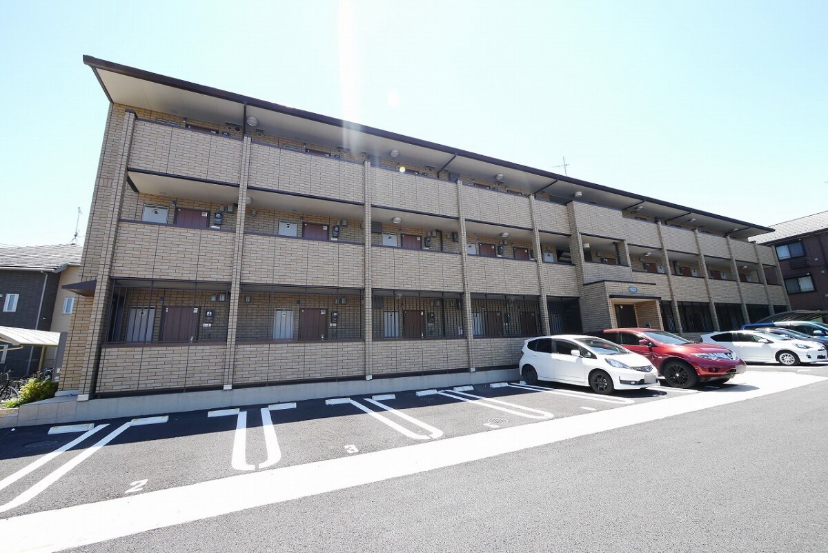 セジュールZENIIIAの物件外観写真